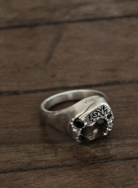 MOUNTMESU LOVE-SmokyQuartz Signet Ring镶嵌 戒指 工匠银饰先锋