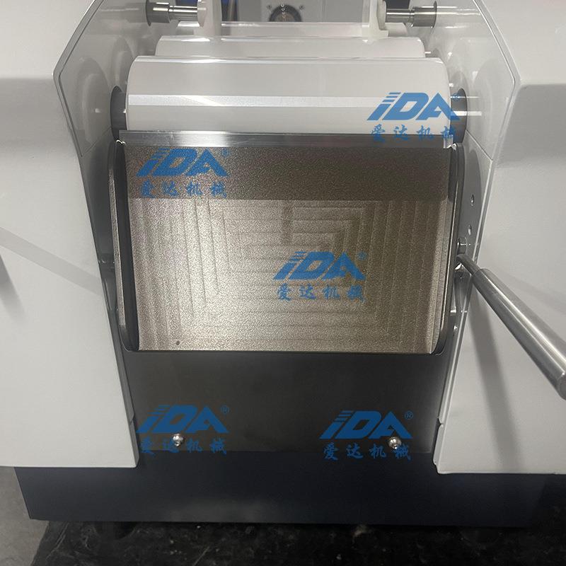 现货口红唇膏腮红油墨油脂电池浆料PLC控制实验室陶瓷三辊研磨机 - 图0