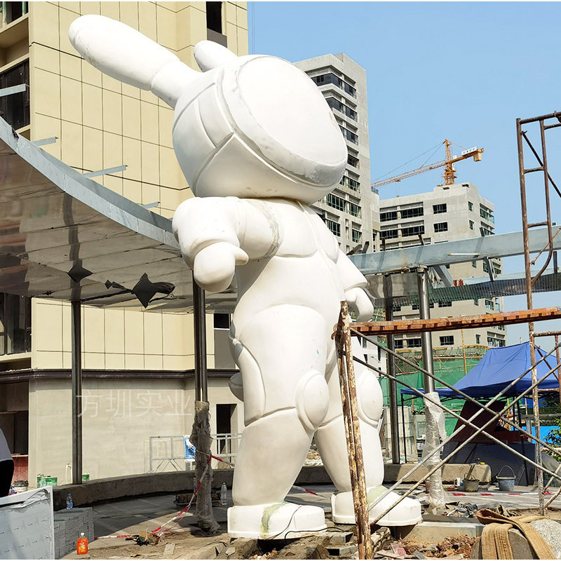 方圳星河梧桐湾玻璃钢太空兔建筑城市购物中心卡通兔雕塑定制厂家,淘宝优惠券,粉丝福利购,淘宝优惠卷