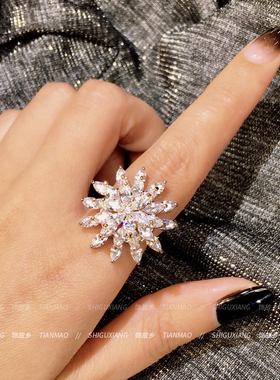 可旋转花朵戒指女小众设计