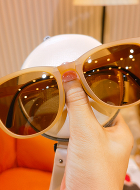 超大框太阳眼镜BULLEDESAVON