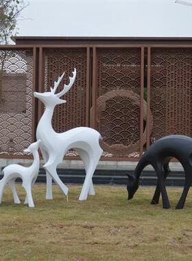户外玻璃钢仿铜鹿摆件售楼部几何鹿雕塑园林小区景观草坪动物装饰