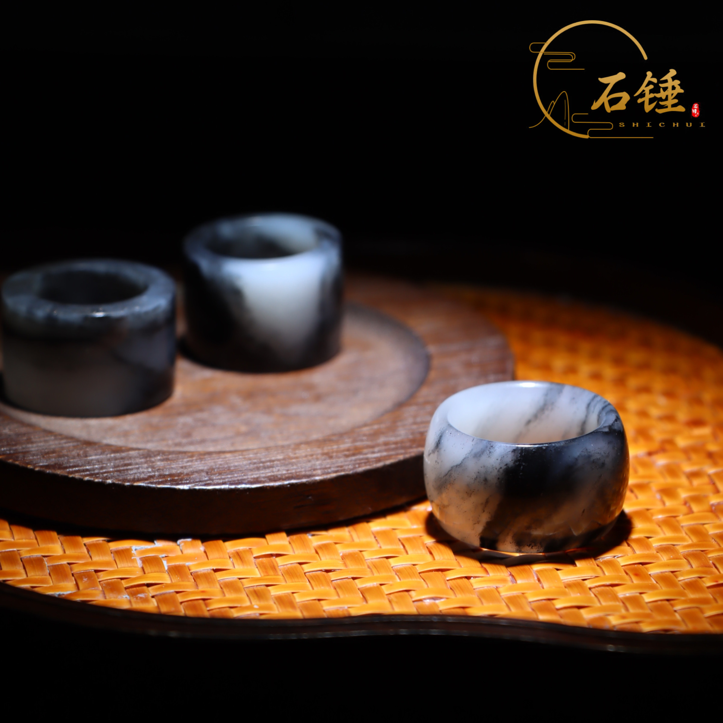 Stone hammer appraisal blue and white seed material mutton fat jade ring