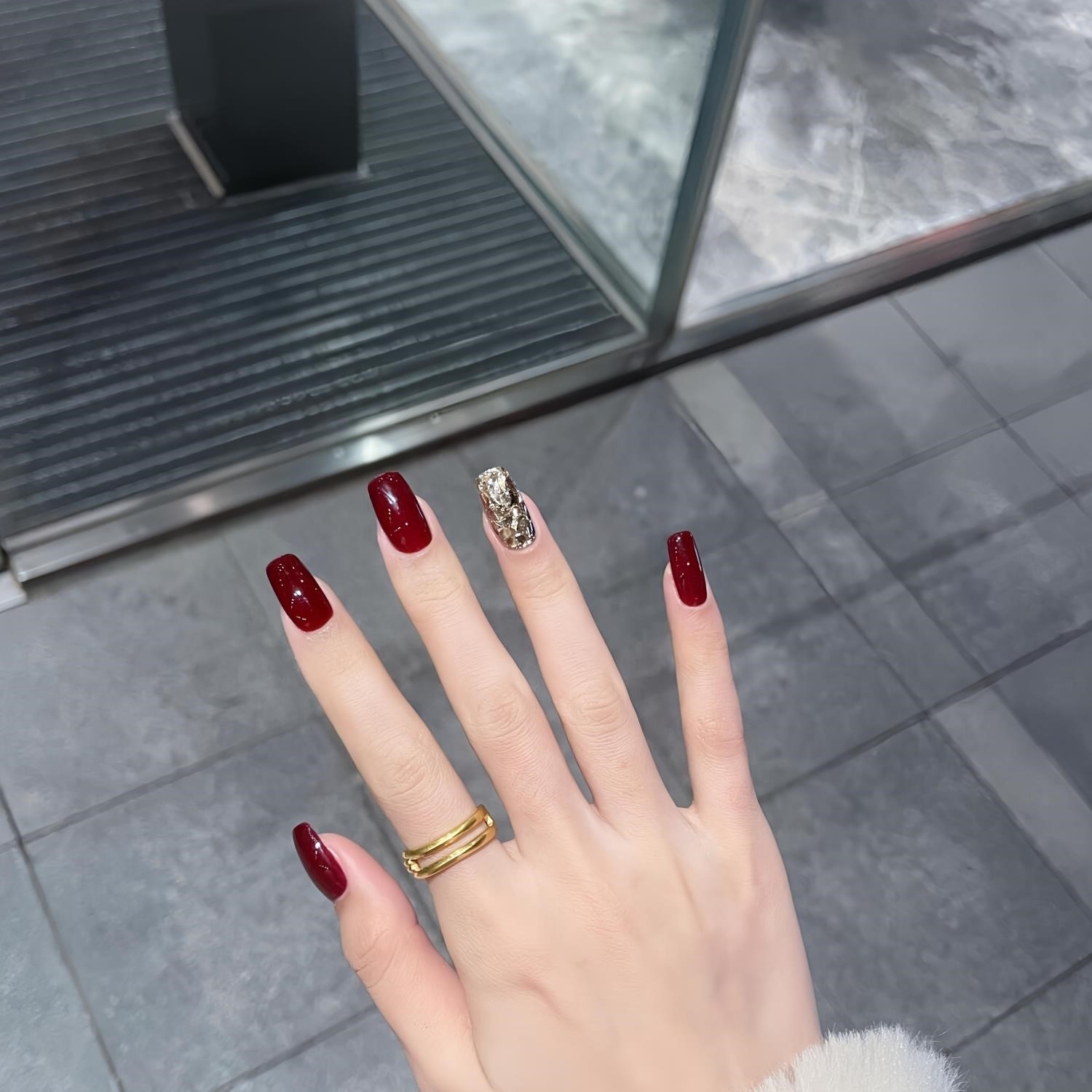 酒红镶钻穿戴甲美甲指甲贴片秋冬中长款高级感显白爆闪轻奢美甲女-图0
