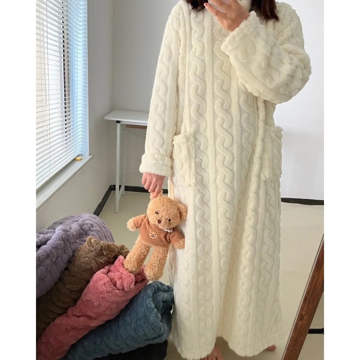 行走的被子冬季新款加长保暖宽松有口袋珊瑚绒家居睡衣睡袍睡裙女