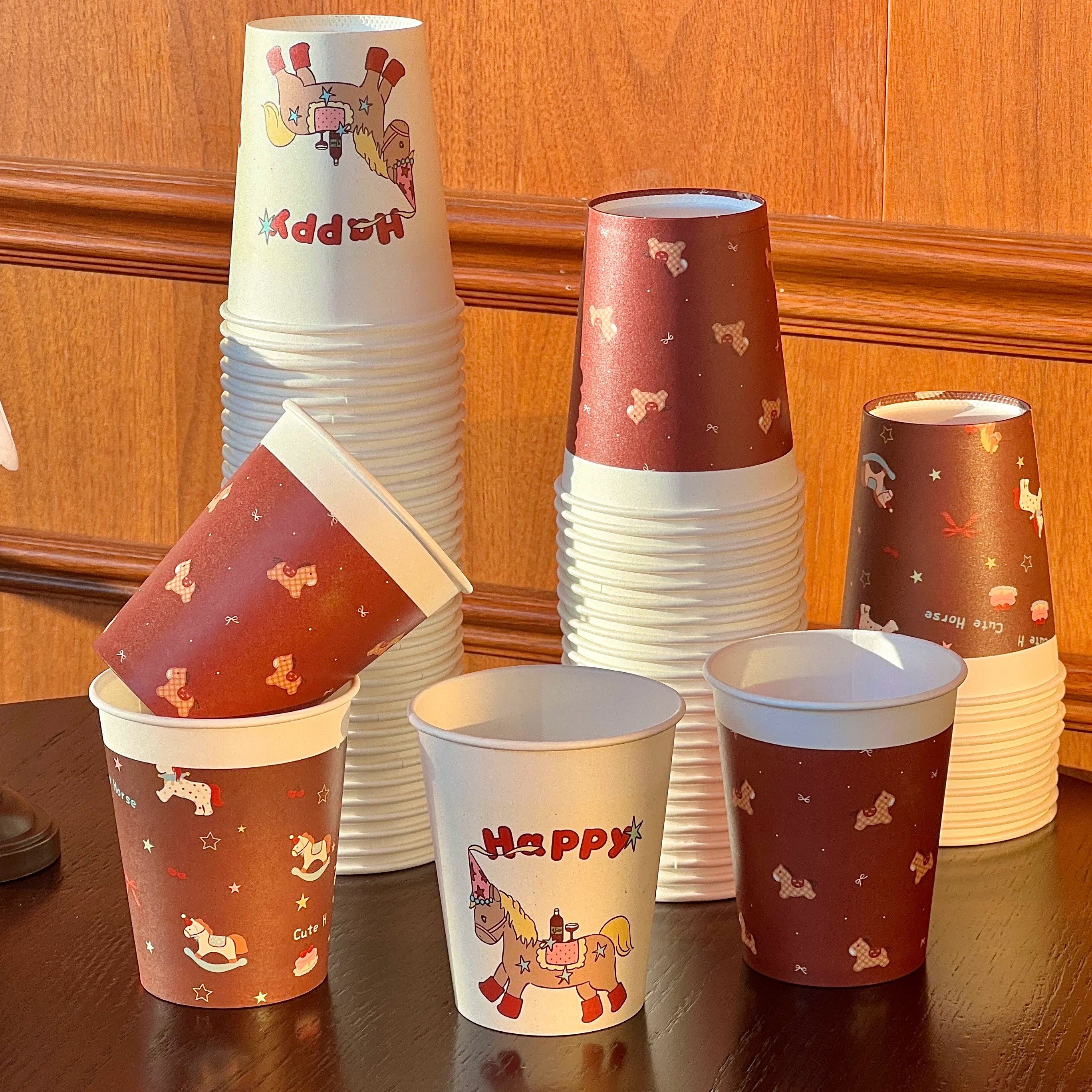 卡通新年小马图案纸杯一次性杯子过年待客婚庆用品敬茶杯创意杯子,淘宝优惠券,粉丝福利购,淘宝优惠卷