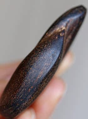 法觉达拉干沉香水滴随形沉水级沉香吊坠挂件保真文玩重约12克