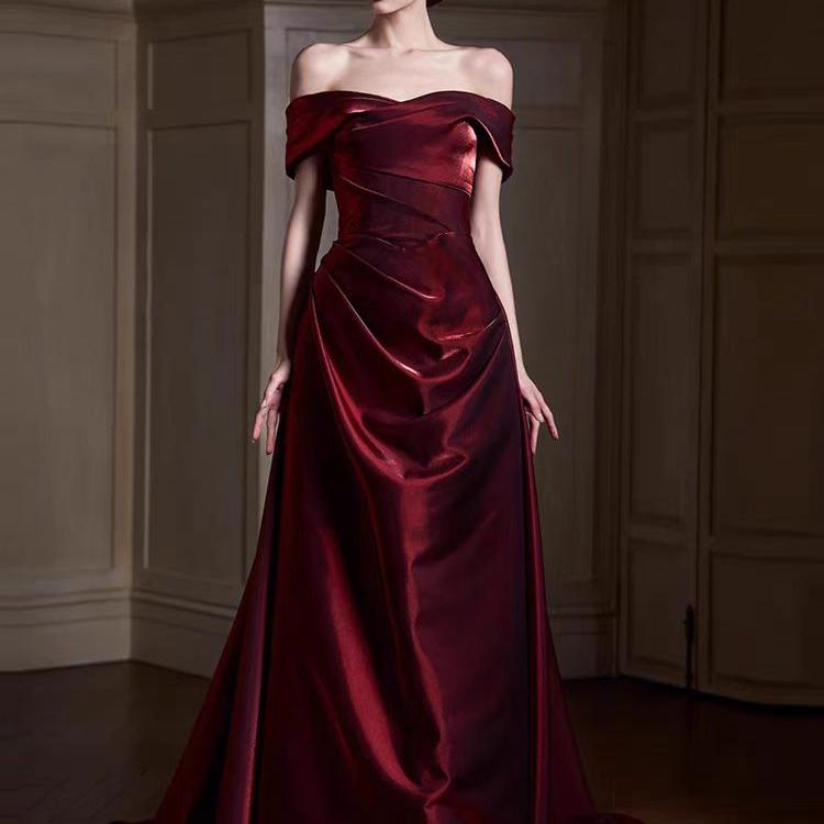 法式一字肩酒红缎面轻奢显瘦宴会回门订结婚新娘敬酒晚礼服裙拖尾 - 图2