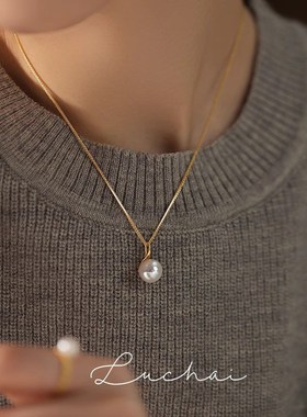 简约小众设计感淡水珍珠q项链女气质高级锁骨链2024年新款爆款颈