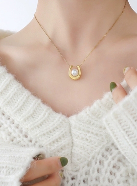 轻奢六月陌尚珍珠吊坠女合金