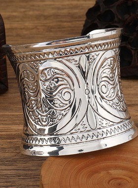 复古民族风苗族做旧开口宽手镯