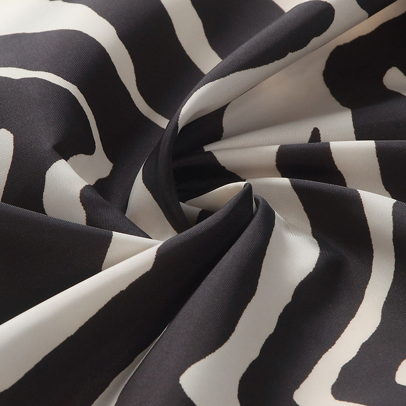 黛世欧式时尚咖啡斑马纹涤纶防水防霉浴帘卫生间隔断加厚遮光帘子