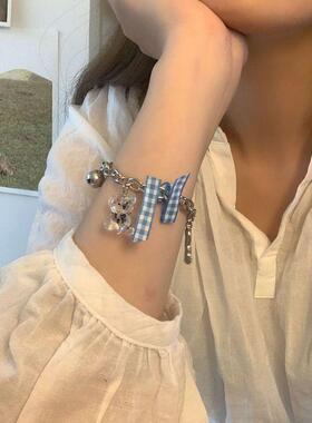 ins风软妹甜美清新小熊蝴蝶结手链女小众休闲时尚百搭手饰品韩潮