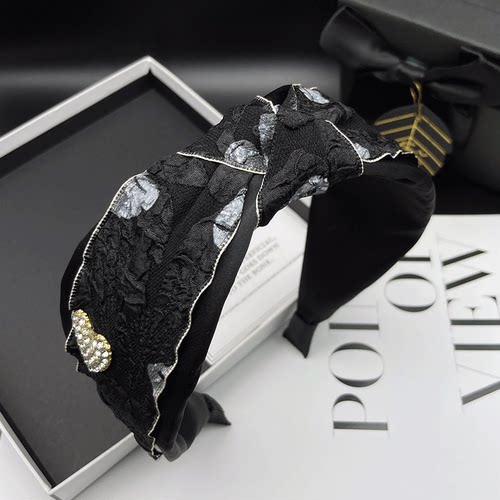 发卡发箍女2024网红新款小众发窟头饰高级感镶钻气质宽边压发头箍 - 图3