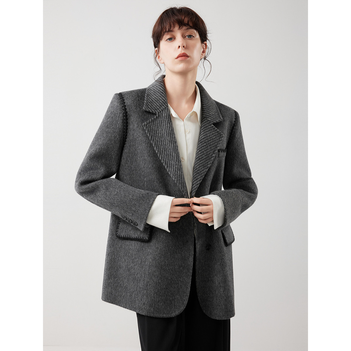 ELLE绵羊毛骆驼绒廓形毛呢西装外套女2025冬季新款高级感宽松西服,淘宝优惠券,粉丝福利购,淘宝优惠卷