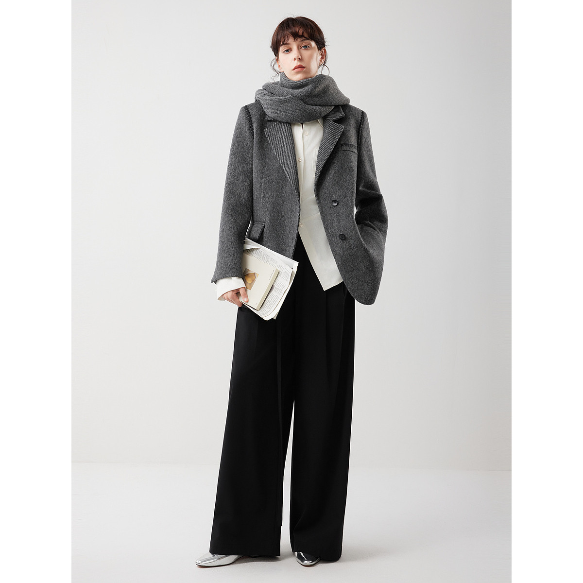 ELLE绵羊毛骆驼绒廓形毛呢西装外套女2025冬季新款高级感宽松西服,淘宝优惠券,粉丝福利购,淘宝优惠卷