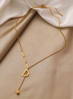 梵可亚宝官网D字母项链饰品