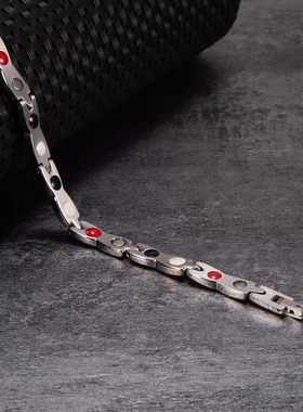 钛钢脚链男款霸气龙纹本命年幸运饰品磁疗防辐射脚环防水不掉色