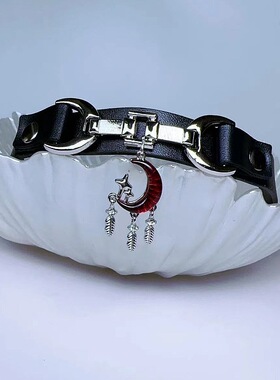 暗黑风金属红月羽毛流苏项圈