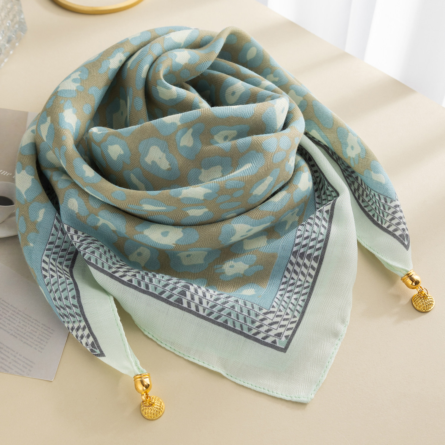 磁吸扣丝巾方巾女系脖高级感围巾春秋冬护颈女2025新款棉麻围巾,淘宝优惠券,粉丝福利购,淘宝优惠卷