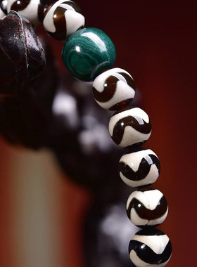 天然玛瑙虎牙天珠手串单圈藏式文玩佛珠玛瑙尸陀林孔雀石配饰手链