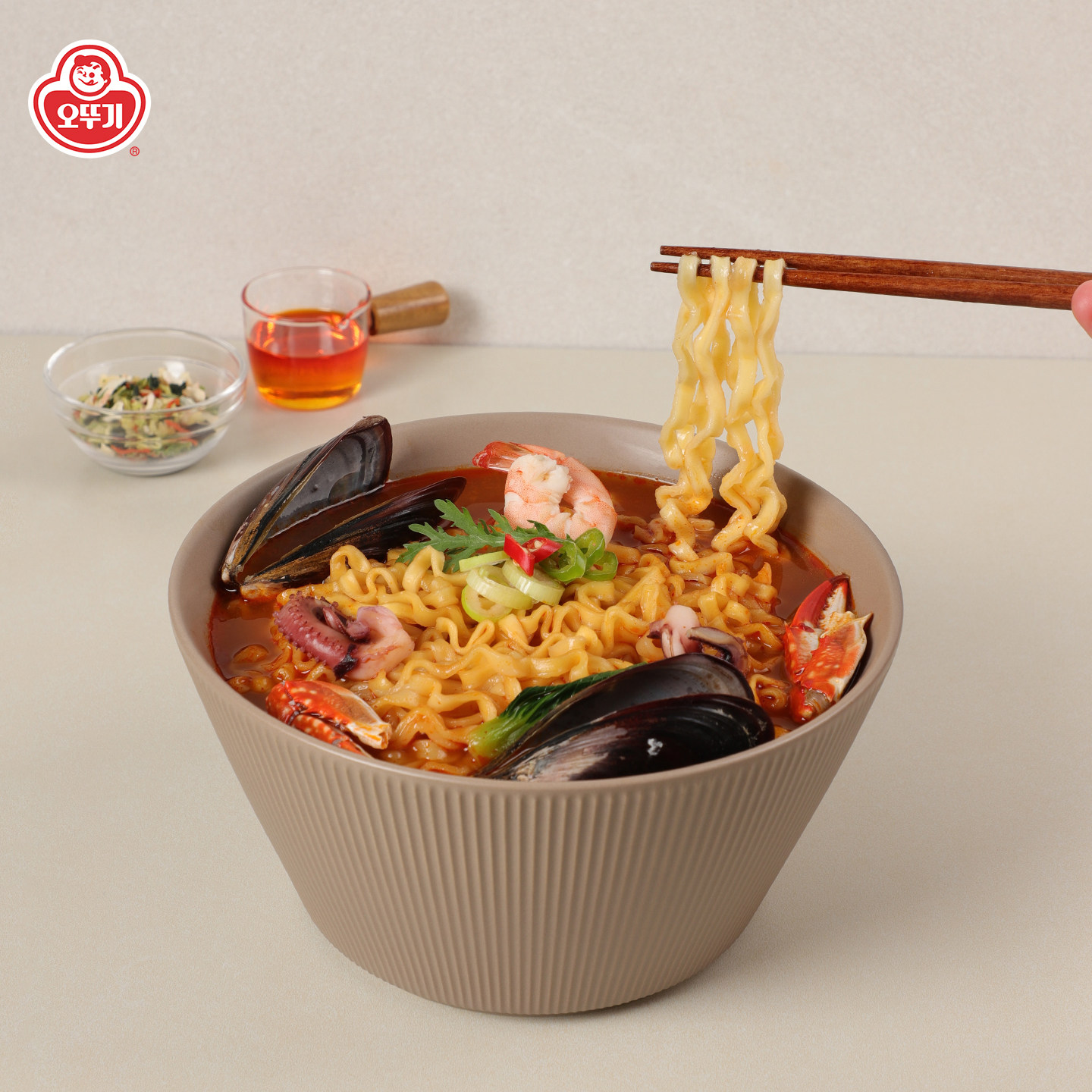 不倒翁韩国进口真海鲜杂烩拉面夜宵美食速食拉面劲道汤面方便面,淘宝优惠券,粉丝福利购,淘宝优惠卷