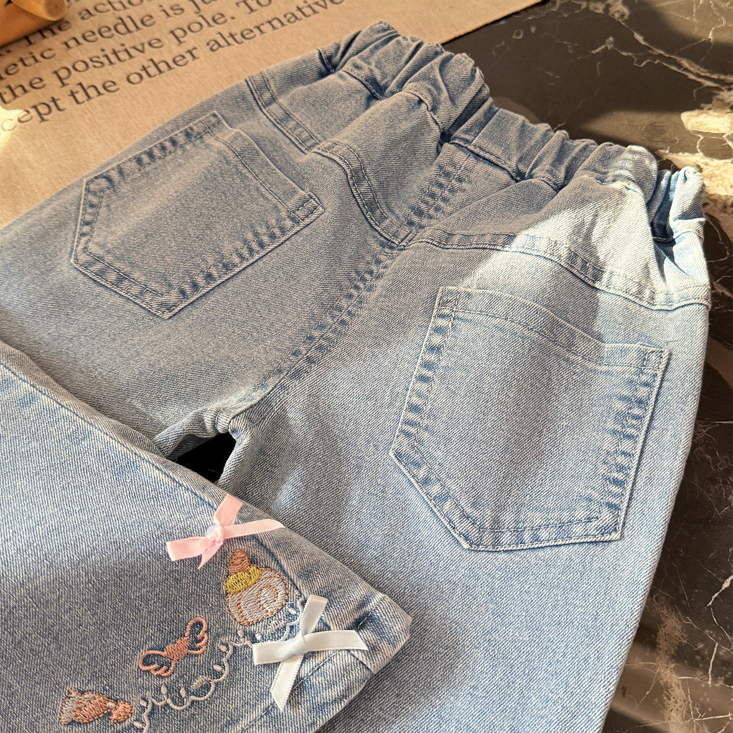 新款女童秋款百搭卡通刺绣蝴蝶结牛仔裤女宝宝韩版休闲时尚童装潮,淘宝优惠券,粉丝福利购,淘宝优惠卷