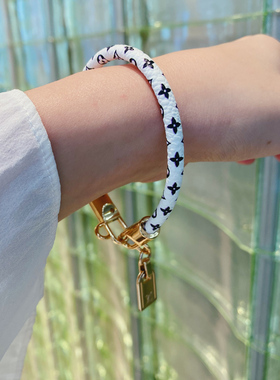 情侣皮绳爱心手链