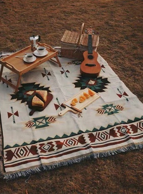 新款婚纱旅拍影楼外景摄影道具森系欧式户外野餐三角露营支架帐篷