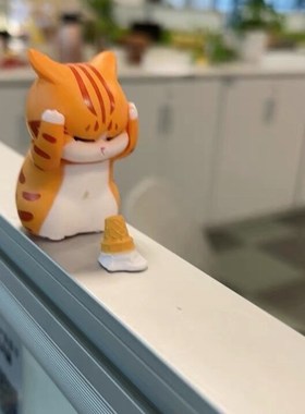 治愈小摆件桌面办公室桌面屏幕电脑显示器摆件车内装饰品可爱猫咪