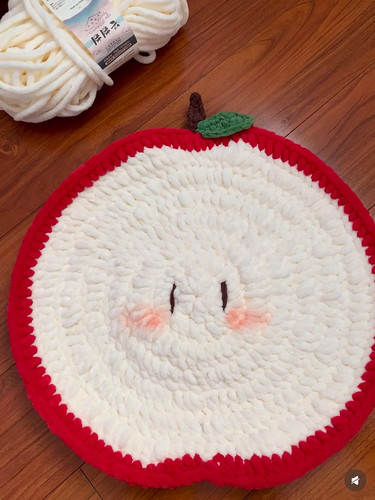 diy钩针毛线编织苹果坐垫材料包自制礼物送朋友闺蜜垫子小毯子 - 图1