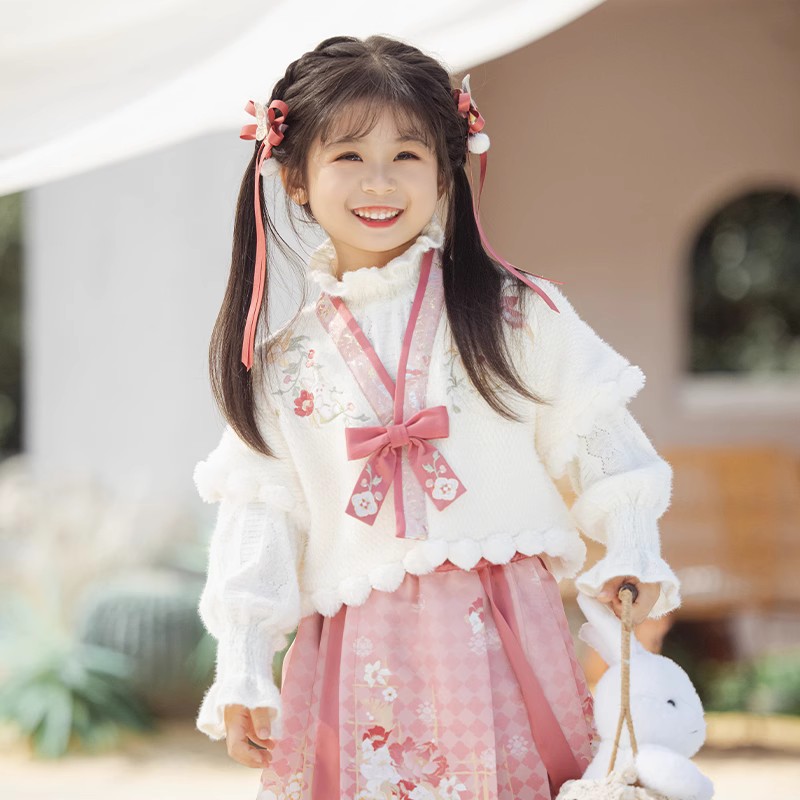 十三余童装[花墙映雪]国风保暖汉服女童2024爆款春秋长短套装系列