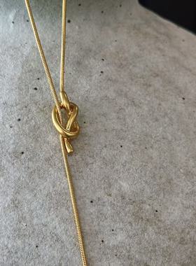 MENGJIAN2025秋冬新款复古黄铜手工纽结毛衣链长款项链女