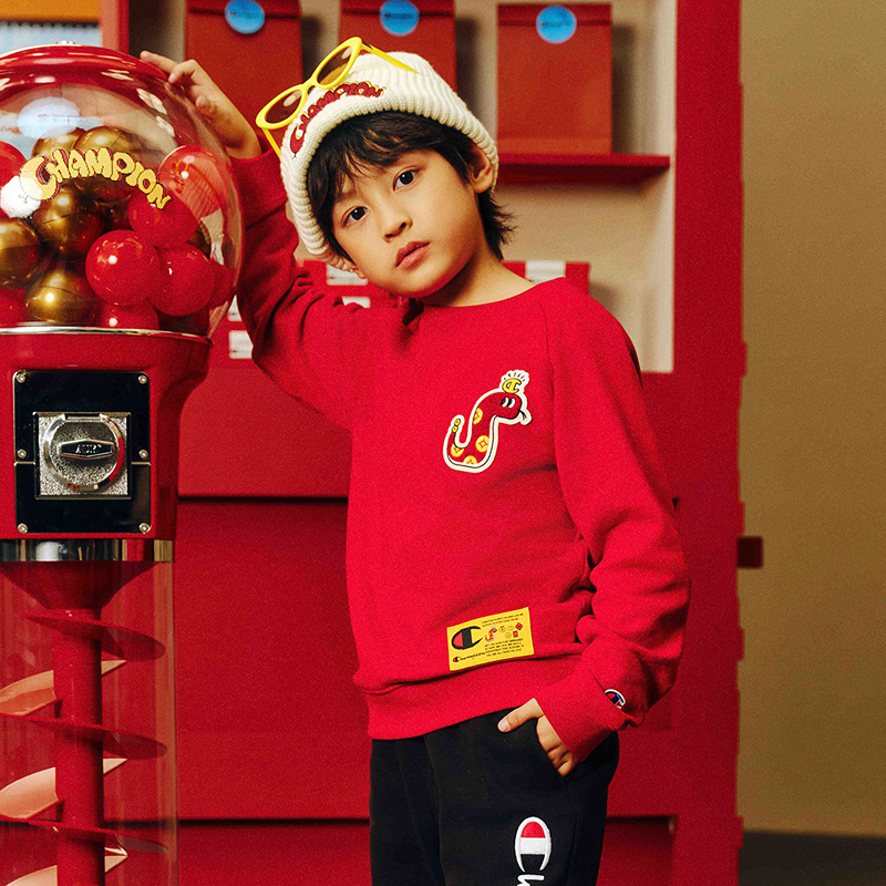 Champion冠军男女童亲子装红色贪吃蛇新年本命年好运卫衣外套冬 - 图0