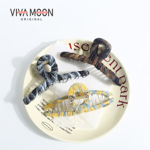 jk格纹布艺春日大号抓夹女高级感原创简约气质后脑勺鲨鱼夹发夹 - 图3