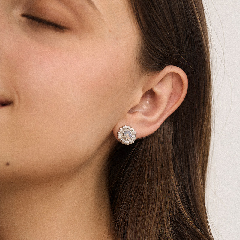 【秋冬新品】iKiCo循光小雏菊耳环花朵耳钉小众高级礼物纯银女,淘宝优惠券,粉丝福利购,淘宝优惠卷
