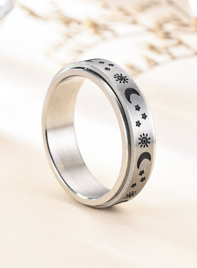 欧美跨境新款星星月亮钛钢转动情侣戒指套装首饰不锈钢旋转戒指