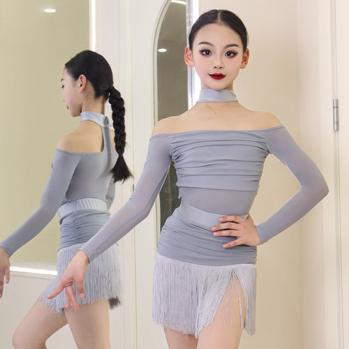 2026新款拉丁舞服女童春夏套装高级感流苏长袖分体练功服包臀专业 - 图3