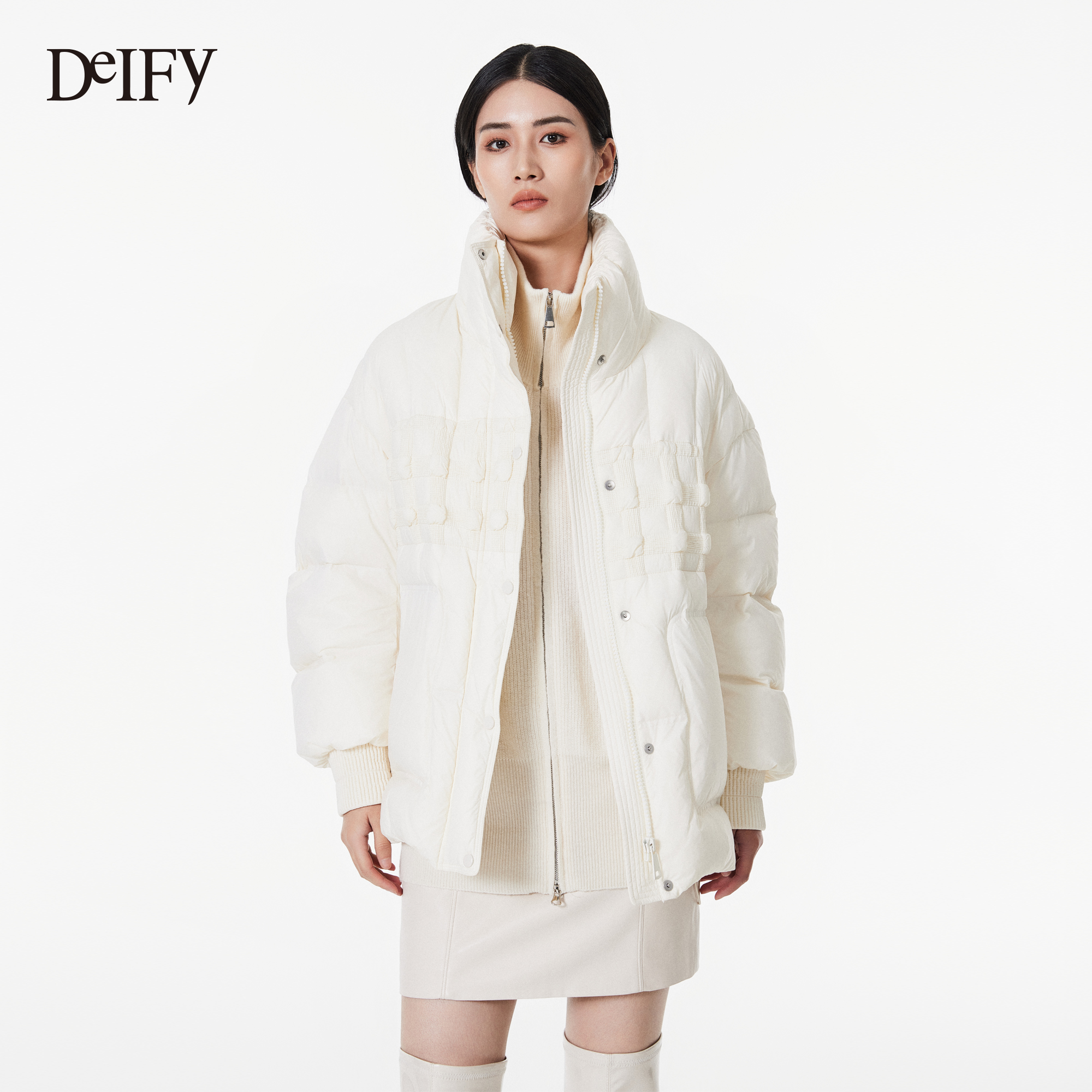 DeIFy/缔弗棋盘格鹅绒羽绒服女短款23冬新款高级时尚立领外套反季