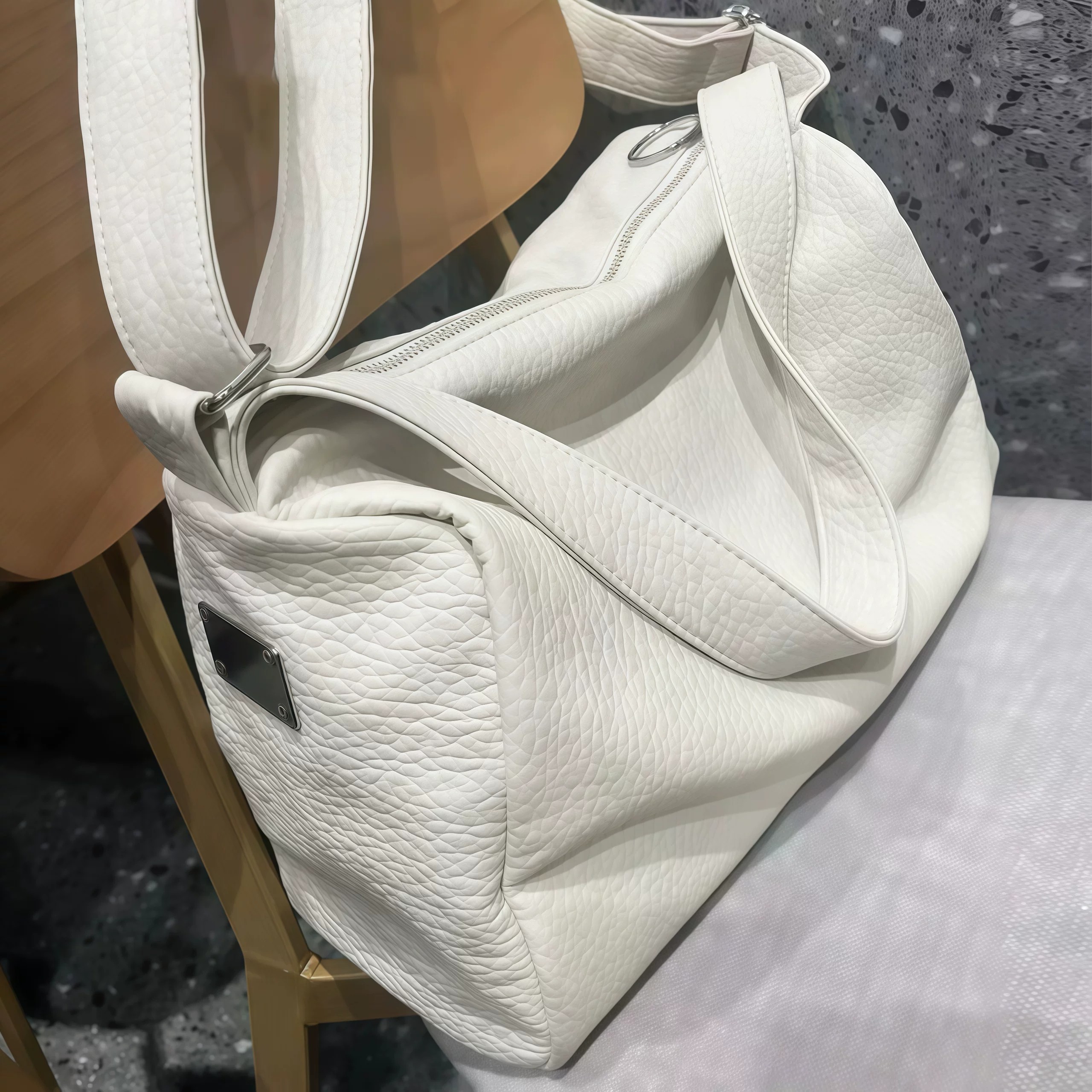 German Sports Fitness Bag 2025 New Short Distance Travel Bag Large Capacity Training Yoga Crossbody Bag