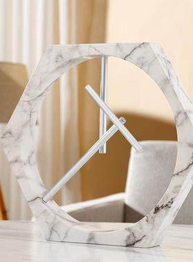 悬浮电视墙摆件简约现代创意摆件科技感永动机磁悬浮牛顿混沌办公