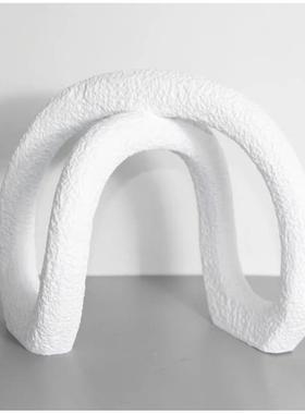 现代简约北欧黑色几何树脂摆件软装饰品样板房玄关博古架书柜摆设