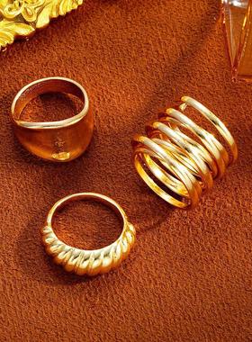 3-piece set of women