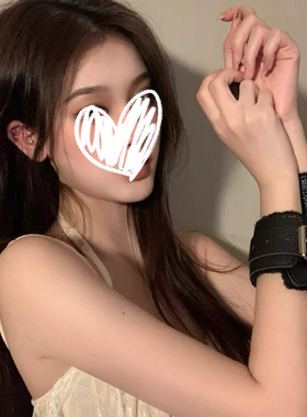 小道具皮革手铐道具加重手扣毛绒手拷粉色女情侣拍照剧本杀游戏