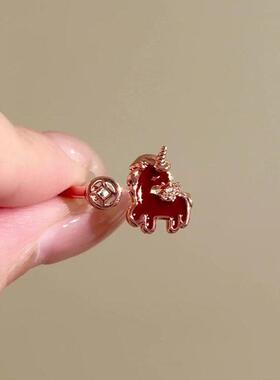 新年马上有钱戒指女本命年过年喜庆氛围感尾戒指环复古红色食指戒