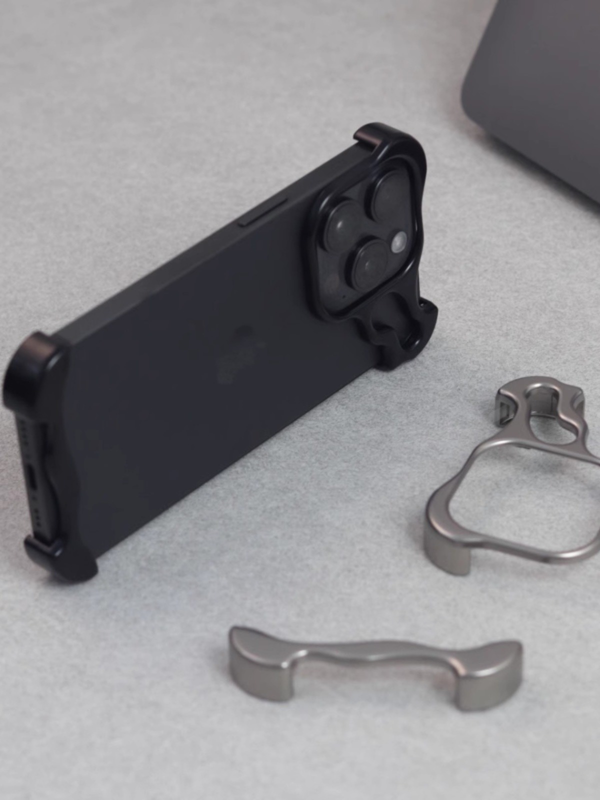 异形锌合金苹果保护套iPhone15promax钛合灰适用于苹果14Promax金属裸机手感13散热15plus时尚手机壳14高级感 - 图0