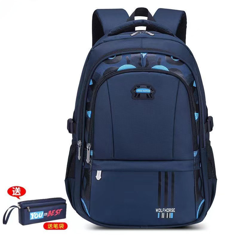 日本小学生男童书包三四五六年级男孩初中生轻便大容量防水双肩包