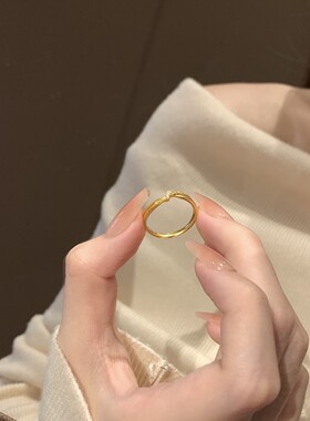 新款闪钻扭结戒指女简约百搭时尚