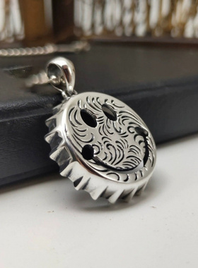 925镀银新款笑脸酒瓶盖项链男女