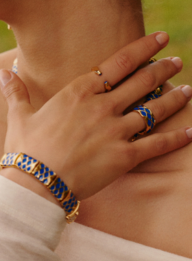 苏美圣蛇戒指大英博物馆联名